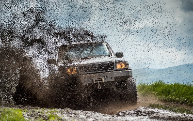 Formation 4×4 dans les Vosges : devenez expert du tout-terrain !